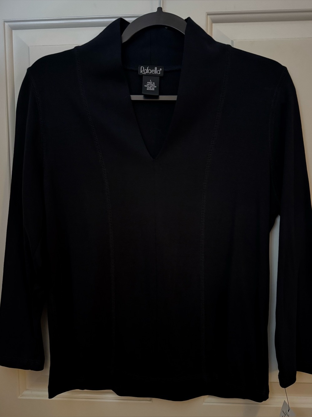 Rafaella Top 100% Cotton Black Women's V-Neck Top Size Large **NWT**